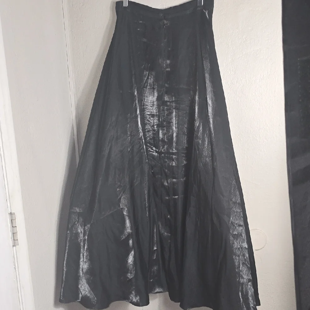 JS Collections Black Lined Shimmer Asymmetrical Maxi Skirt for a Night Out - Picture 2 of 10